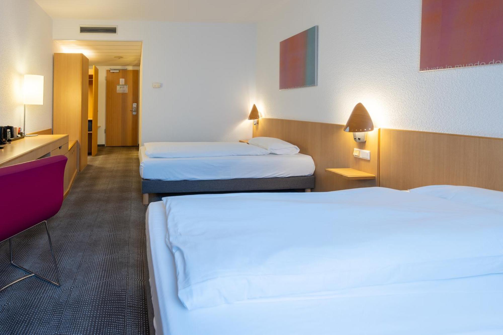 Novotel Duesseldorf City West Екстер'єр фото