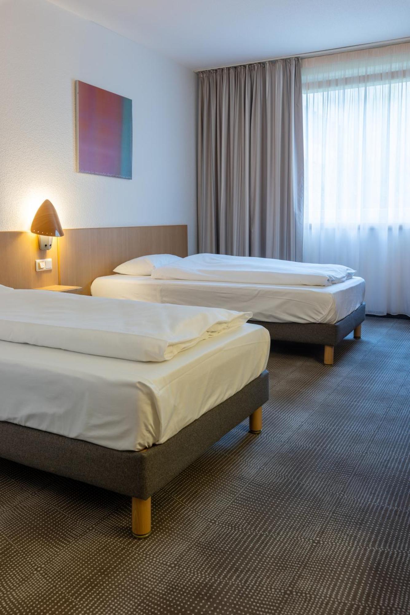 Novotel Duesseldorf City West Екстер'єр фото